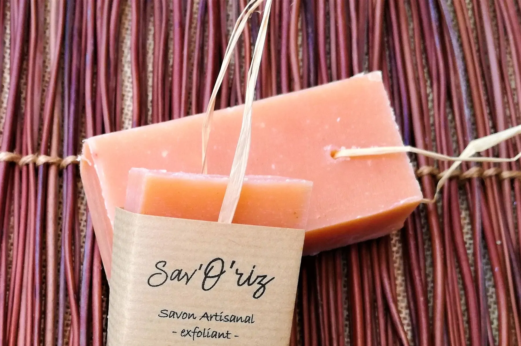 sav'o'riz - exfoliant - 100g. savon visage et corps.