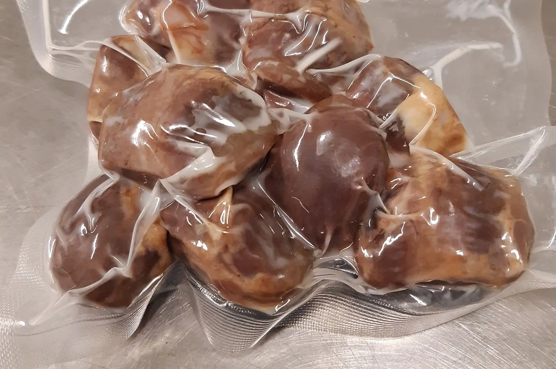 j/ 10  lobes de gésiers de canard  confit sous vide