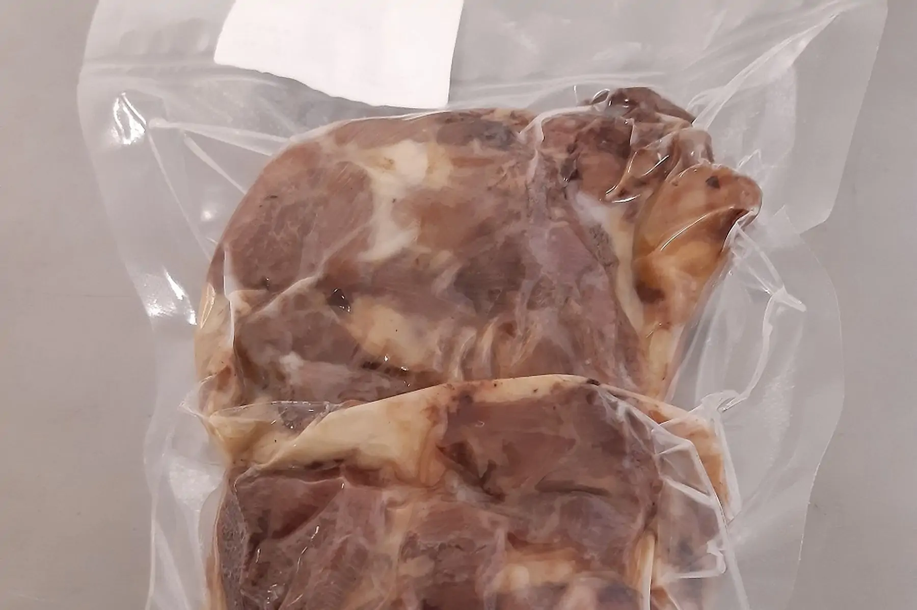 i/ 2 cuisses confites sous vide