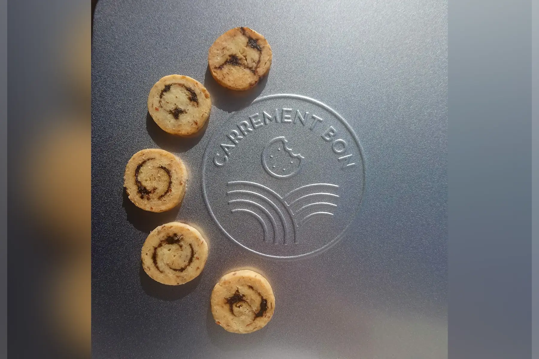 sablé apéritif à l'ail noir