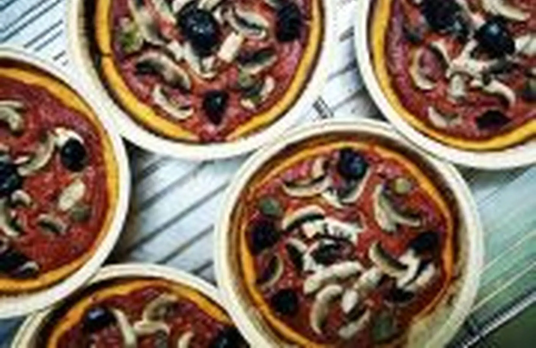 pizza de patates douces, sauce tomate, champignons, câpres, olives noires vg sg