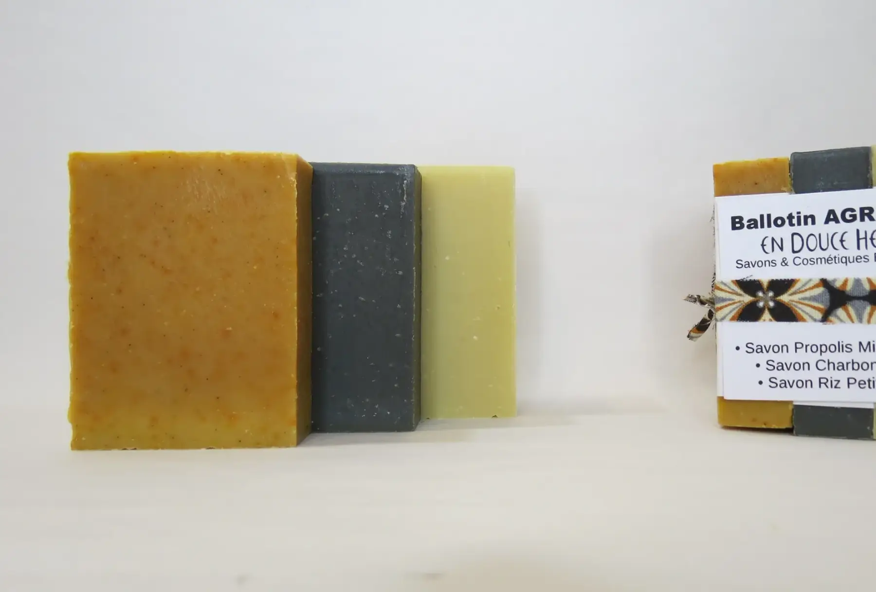 Ballotin AGRUMES - Visage et Corps- 3 savons 50g