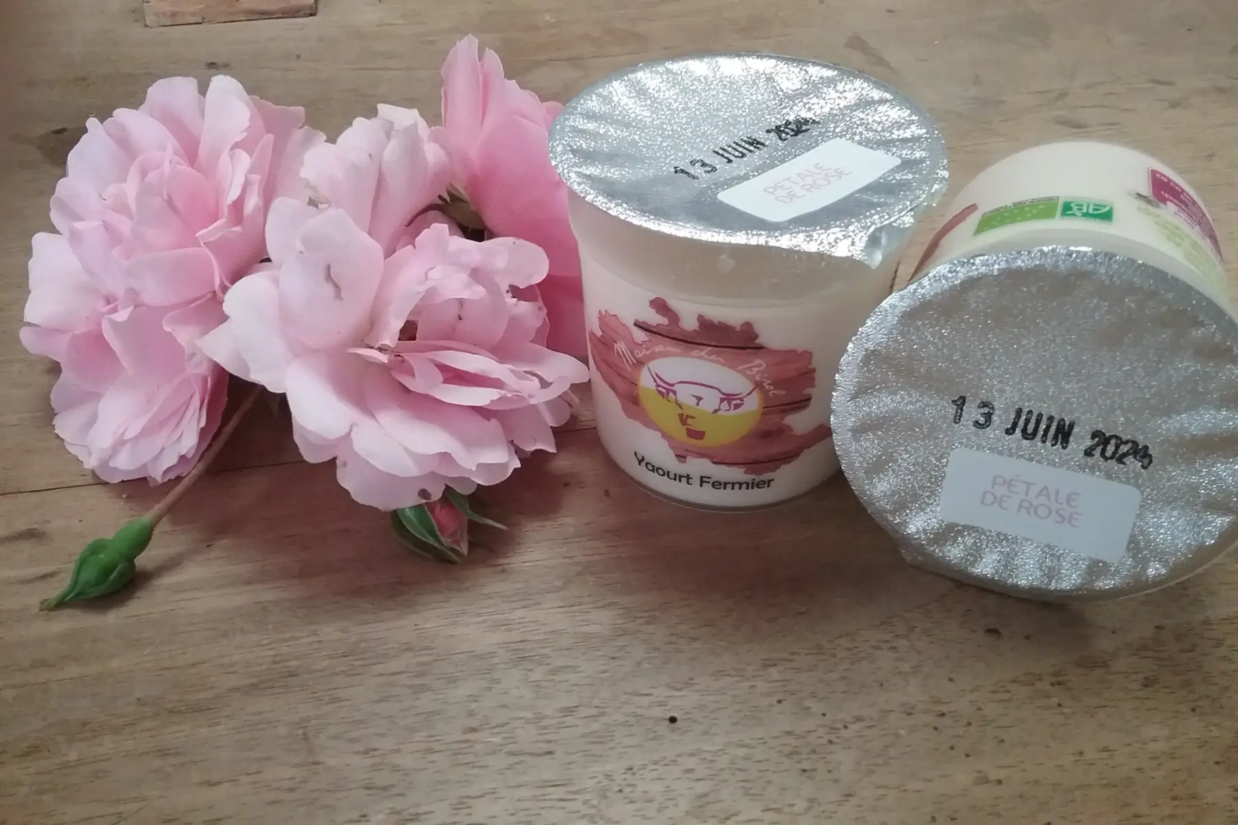 yaourt infusé aux pétales de rose