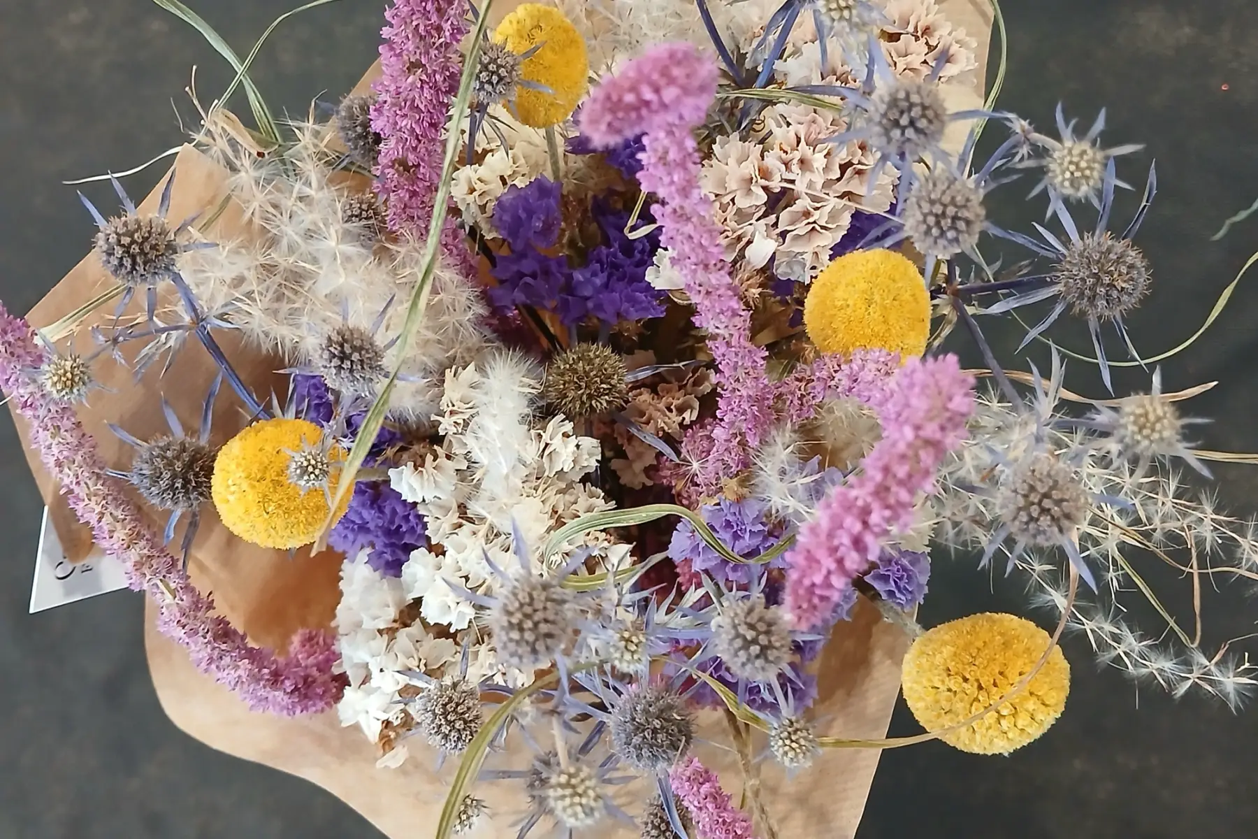 Petit bouquet sec (rose jaune bleu)