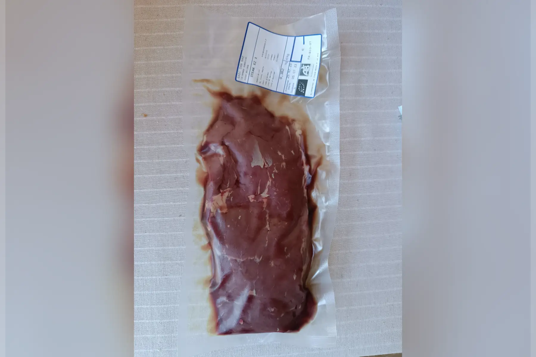 steaks * x2 tranches