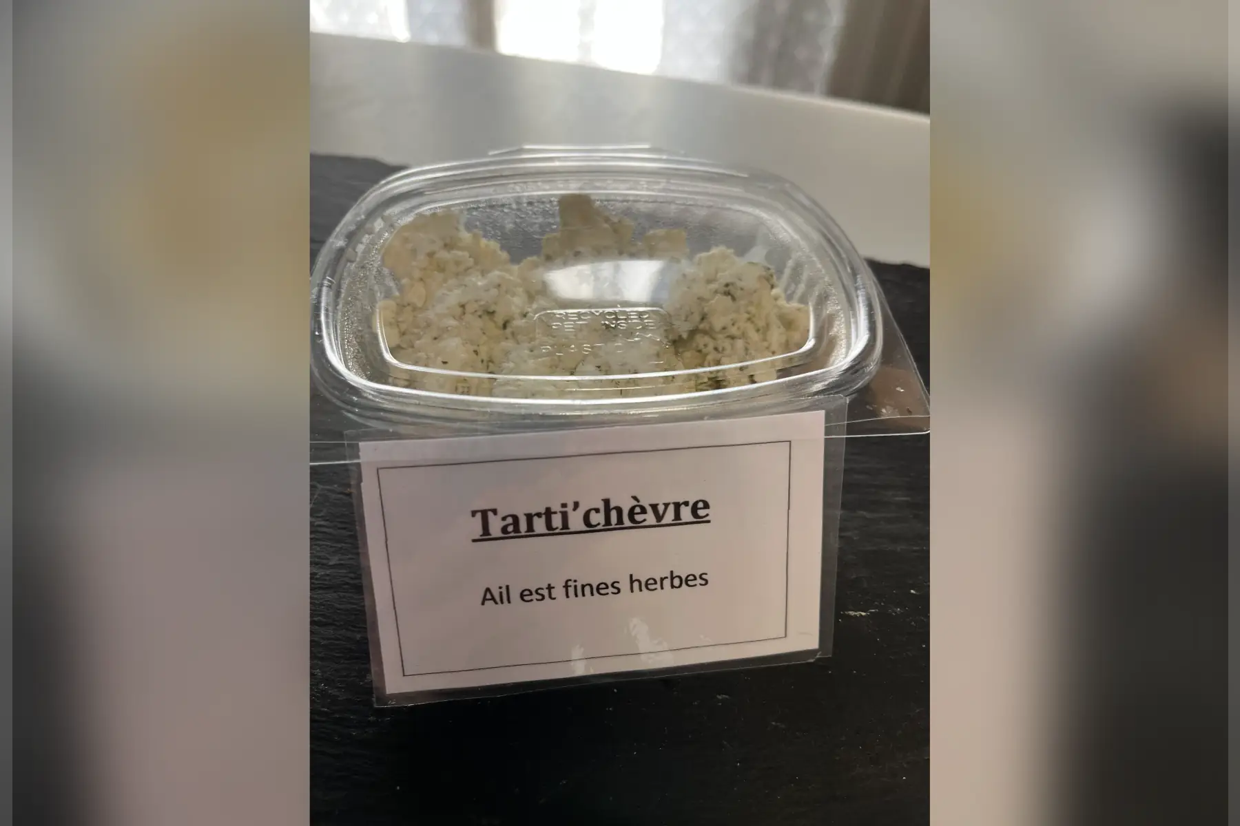 tarti'chèvre ail et fines herbes