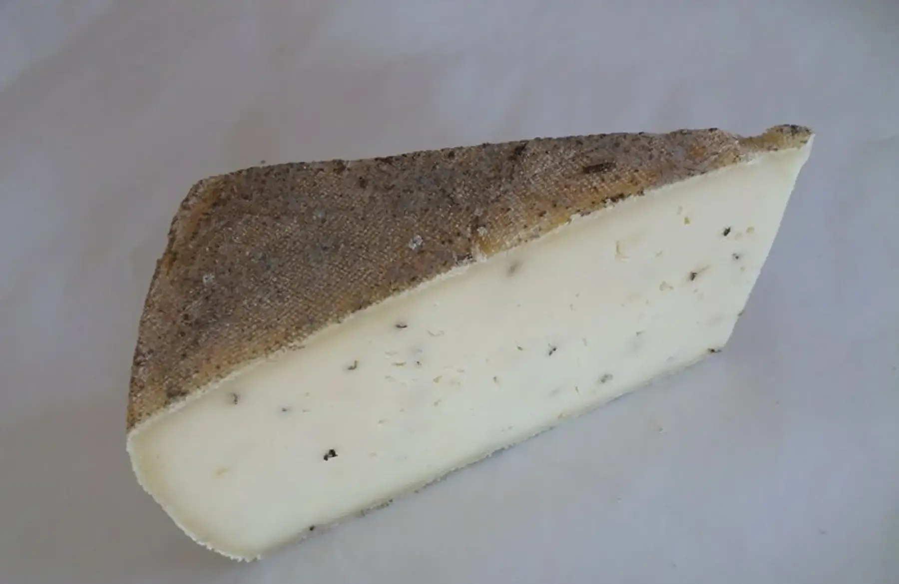 fourme de rochefort montagne poivre 300 grs