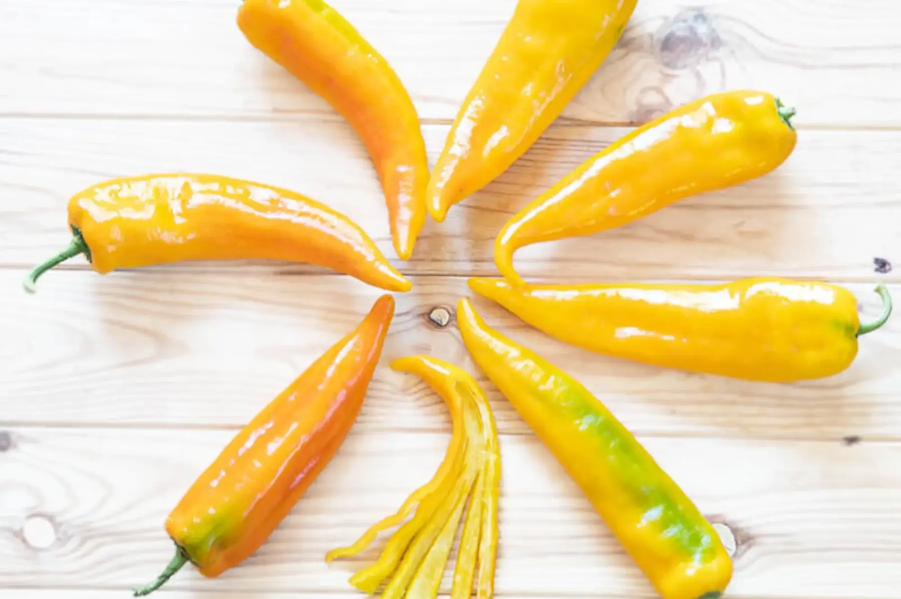 Poivron corno di toro jaune