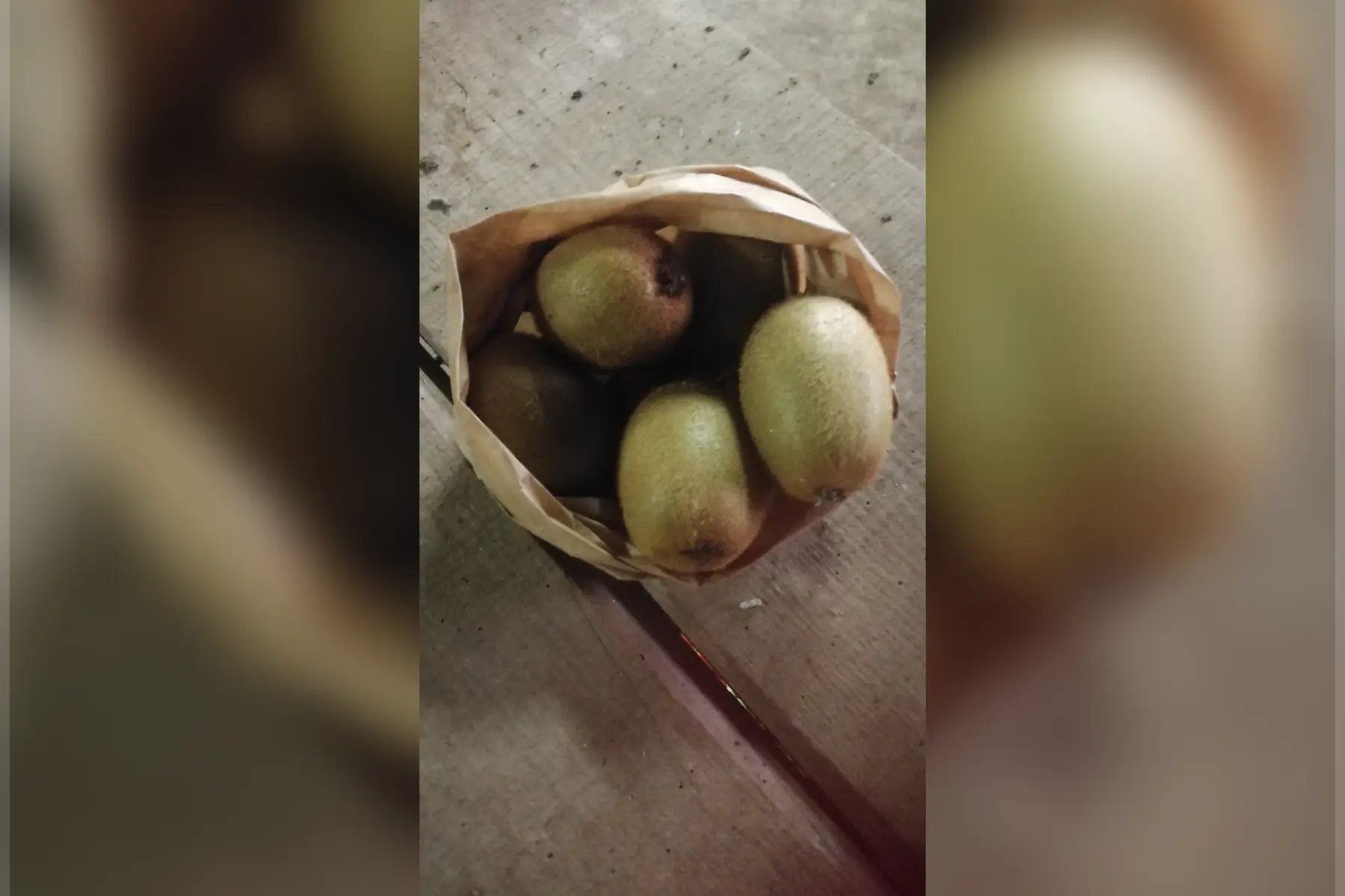 Kiwis