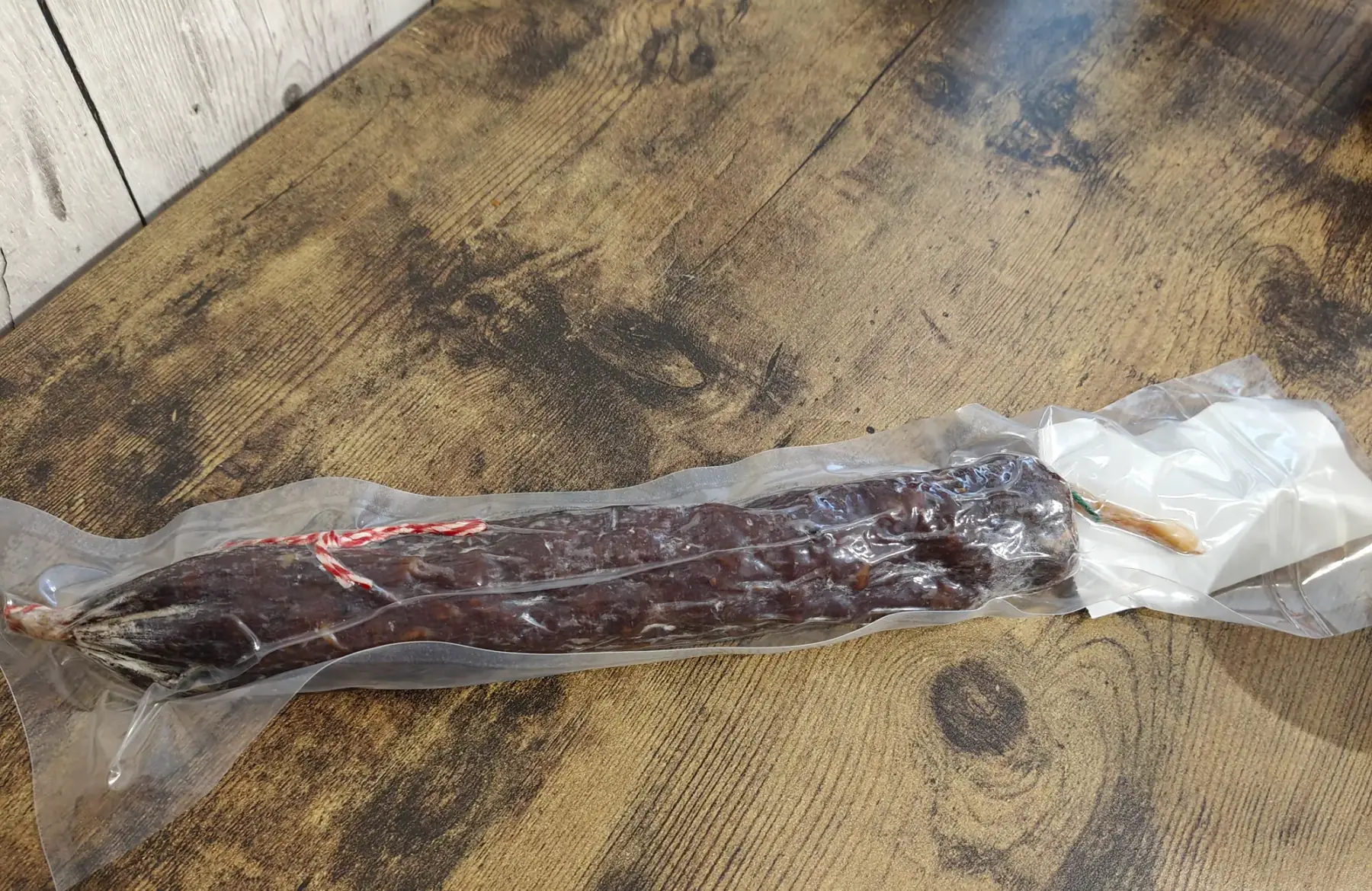 Saucisson fumé de sanglier
