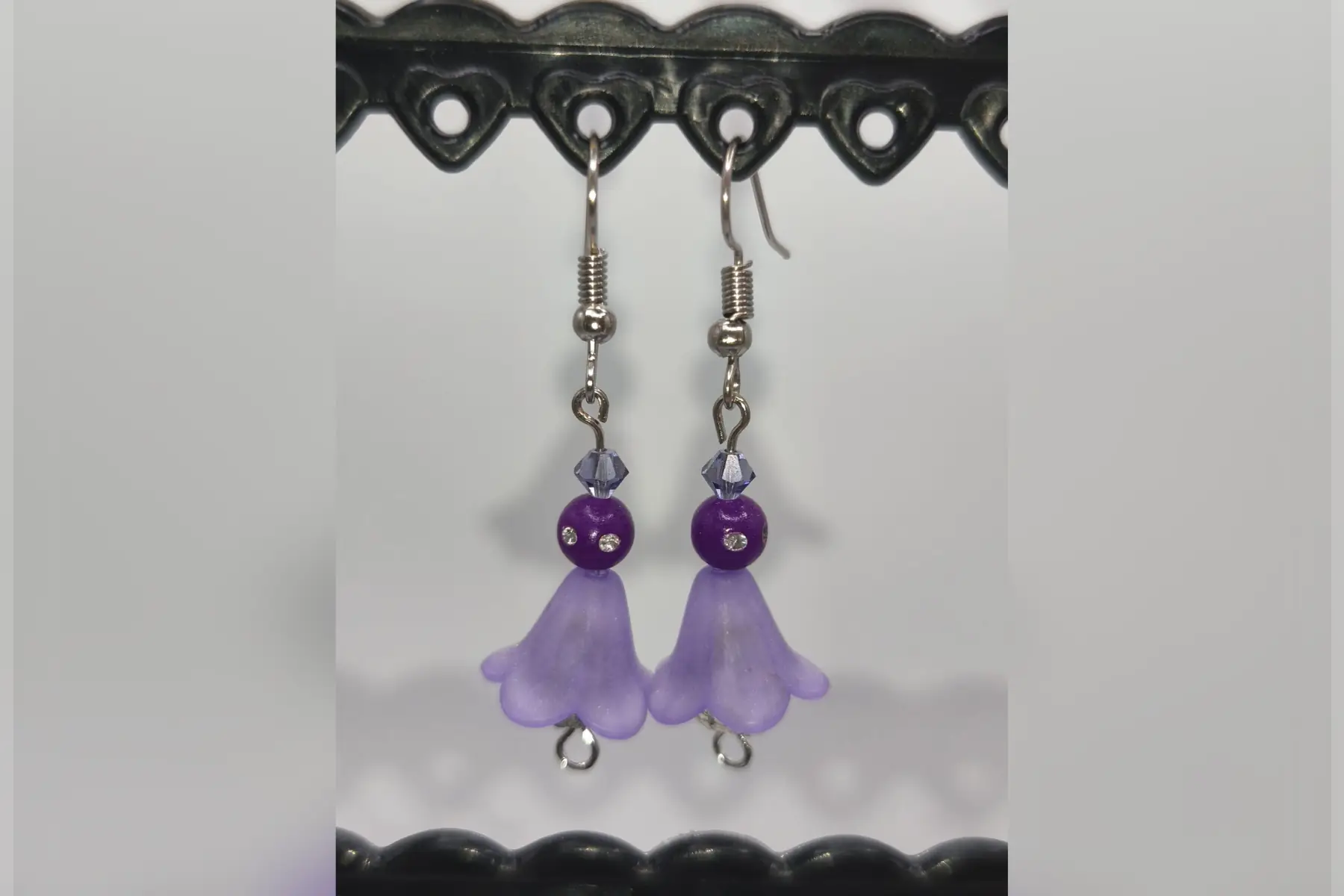 Boucles d’oreilles fleur clochette mauve