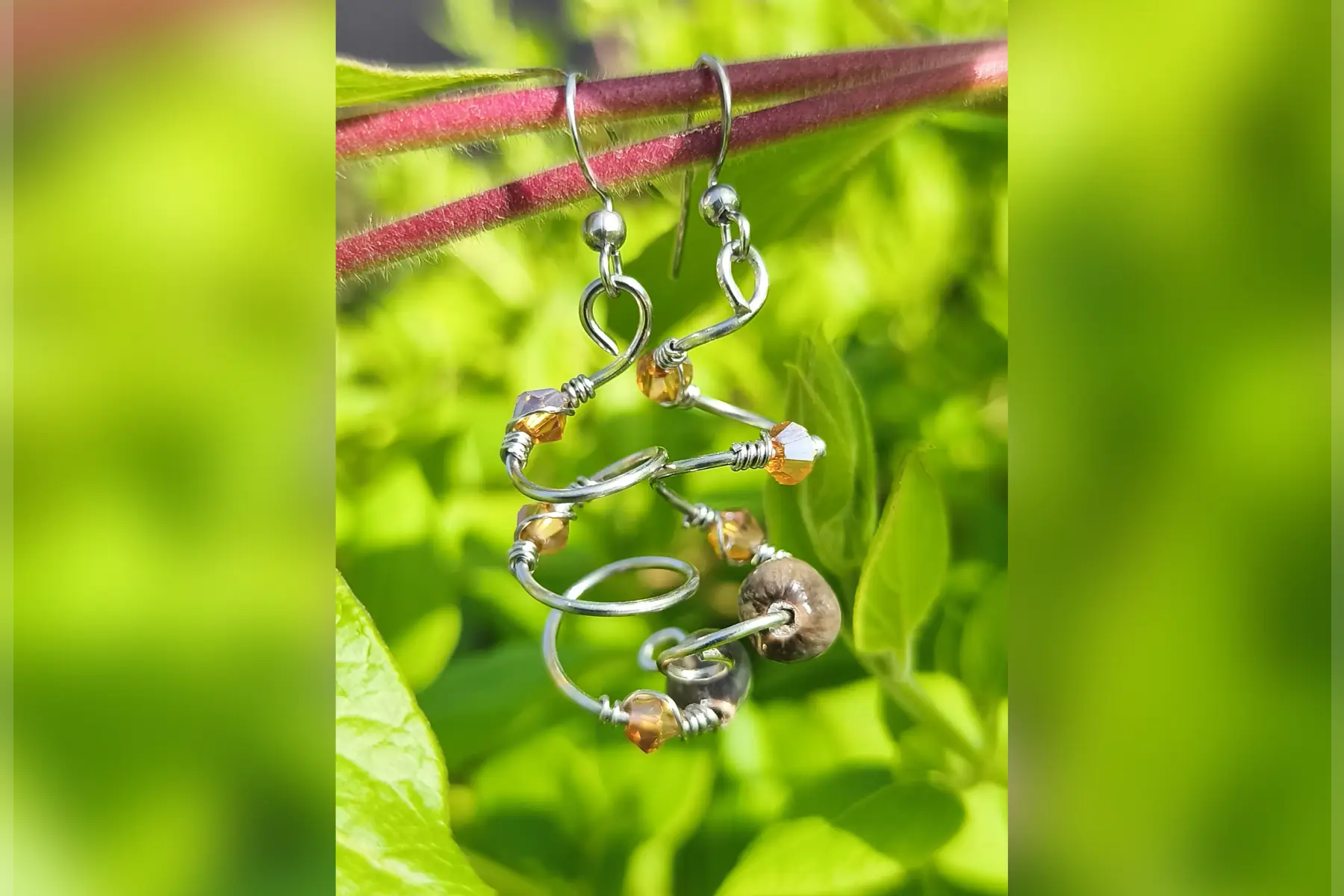 Boucles d’oreilles spirale marron