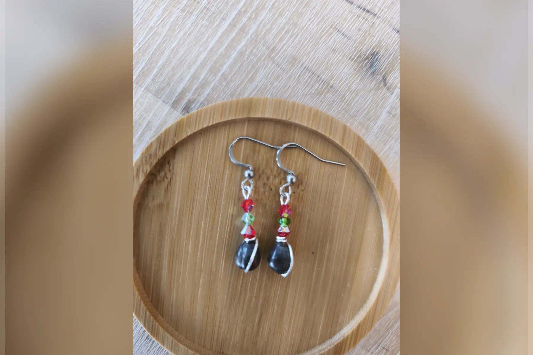 Boucles d’oreilles rouge et vert