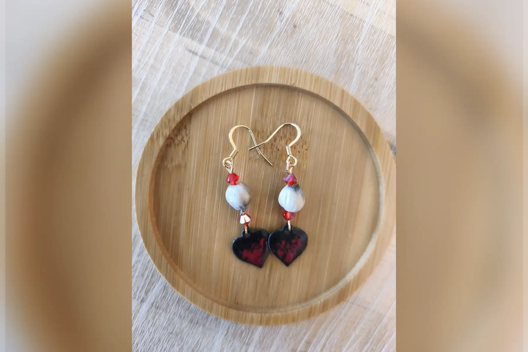Boucles d’oreilles coeur rouge